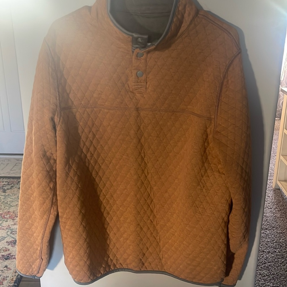 Reversible quarter button